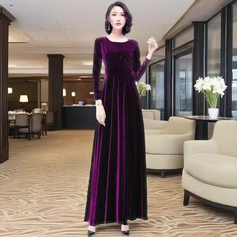 Elegant Women's Autumn Velvet Long Sleeve Dress with Waist Slimming and Flared Hem in Black