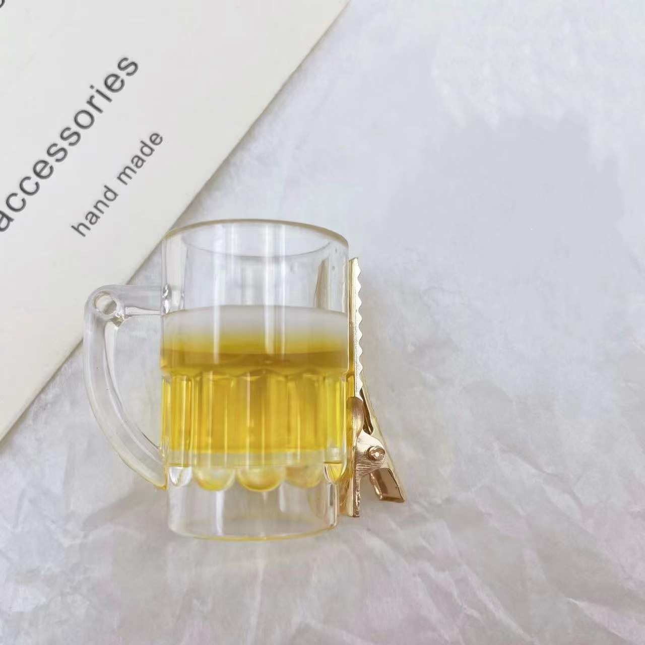 맥주잔 머리핀