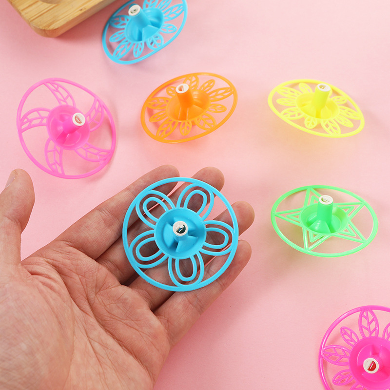 Regalo del regalo del jardín de infantes del juguete del girocompás del silbato de la mano-torneado de los niños para la venta caliente periférica de la escuela