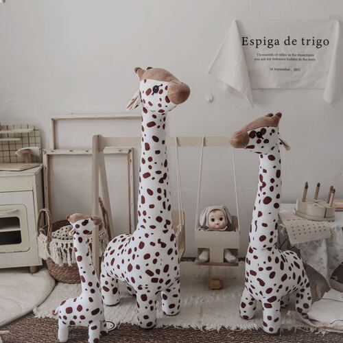 Giraffe doll pillow, baby newborn sleeping pillow, soothing sleeping pillow and leg clamping tool