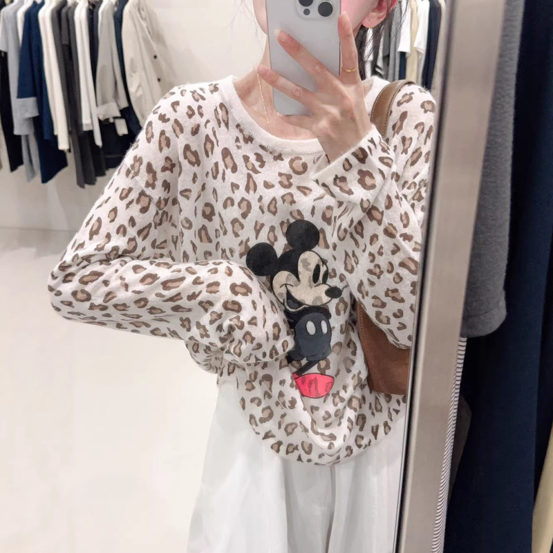 26 Spring Women's Retro Leopard Print Mickey Print Thin Knit Sweater, Casual Loose Slimming Breathable Long Sleeve T-Shirt for Women 26 Spring Women's Retro Leopard Print Mickey Print Thin Knit Sweater, Casual Loose Slimming Breathable Long Sleeve T-Shirt for Women