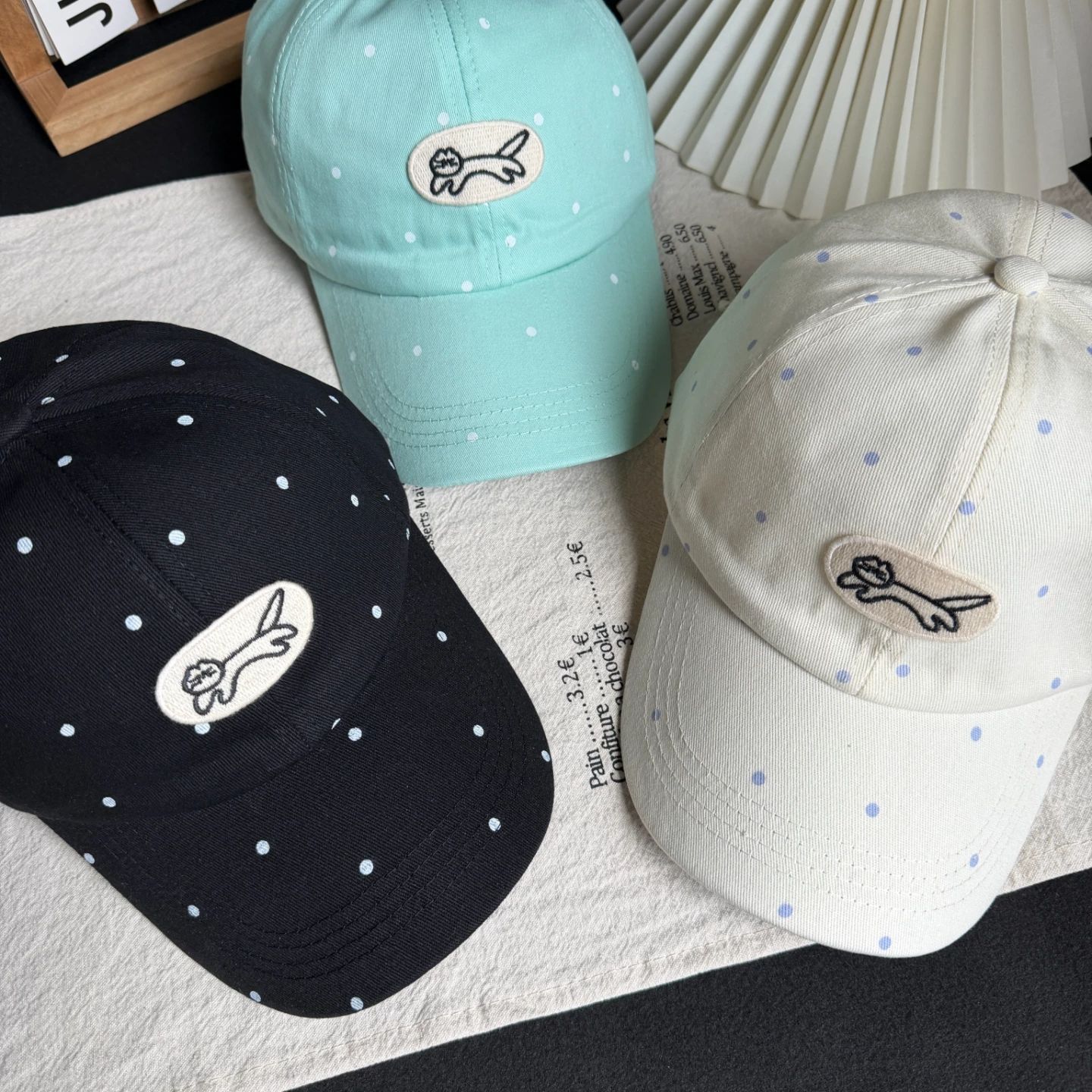 2026 neue koreanische Polka-Dot Katzen Baseballkappe unisex niedlich Allrounder kleine Stickerei Enten schnabel Mütze Trend Modell