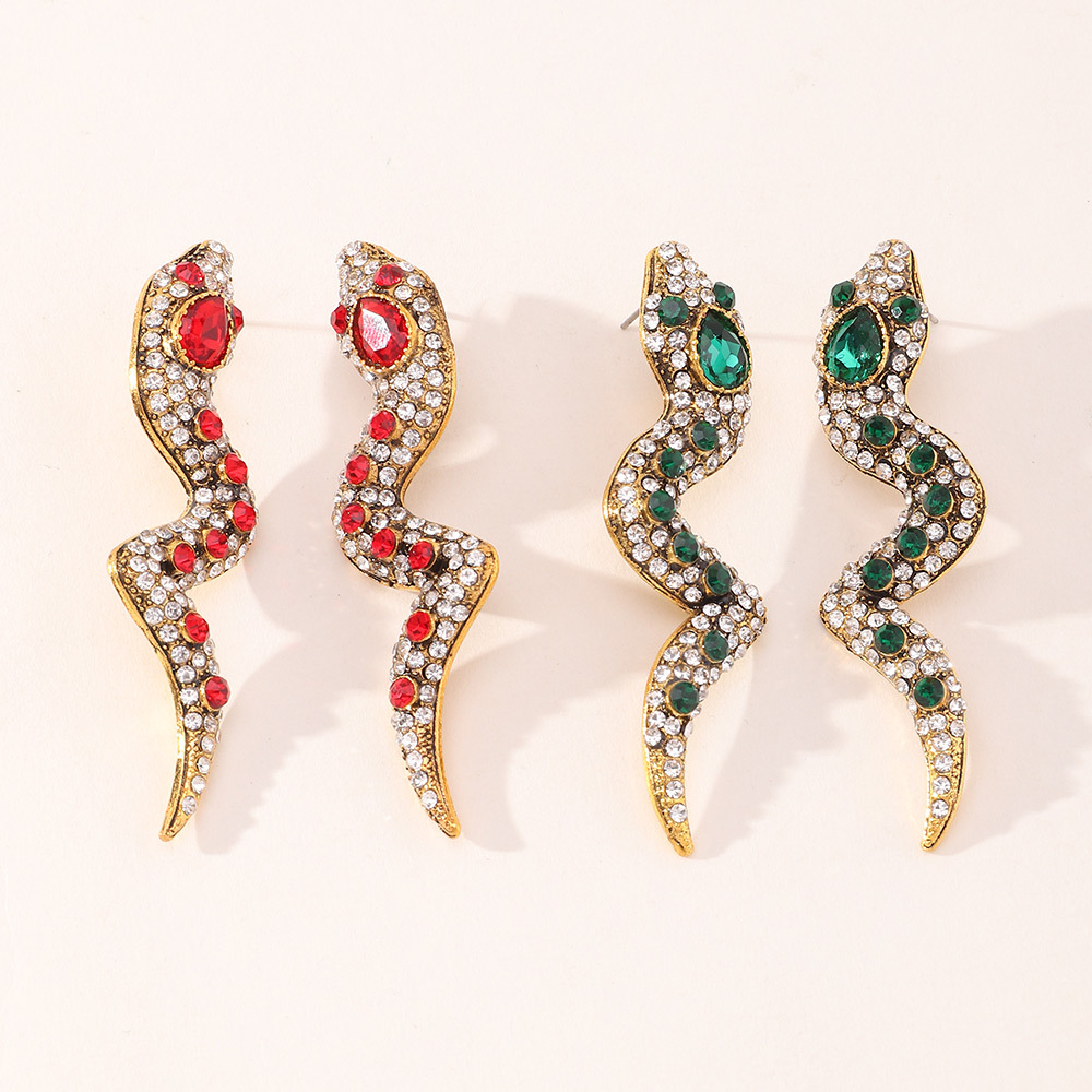 Nihaojewelry Fashion Animal Snake-shaped Diamond Earrings Wholesale Jewelry display picture 2