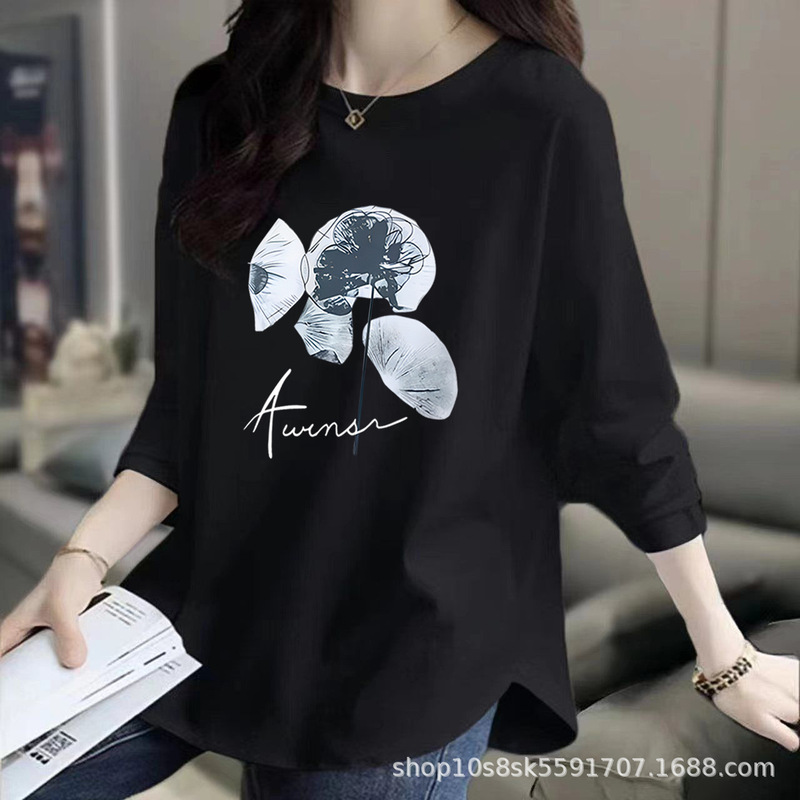 Mid-Length T-Shirt with Curved Hem, Long-Sleeve Base Shirt, Women's Top with Regular Shoulders, Loose Fit, Slimming, and Tummy-Concealing