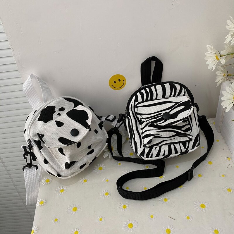 Japanese-style Harajuku Style All-match Girl's Cute Bag Women's Korean-style ins Retro Cow Canvas Bag Student Crossbody Bag