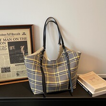 �ﶬë�ظ�y�μ��ins�͹�Ӣ�����ӷ��������������ذ�ͨ�ڰ�Ů