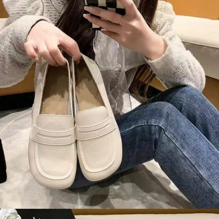 Zapatos casuales de cuero suave de mujer 2026 nuevos zapatos de suela plana, dos zapatos de suela suave, un pie de calzado de calzado, confortable.