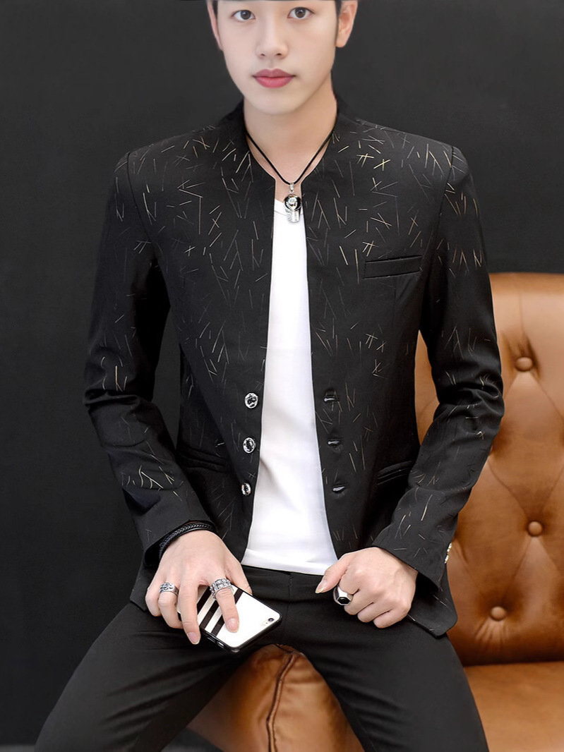 검은색