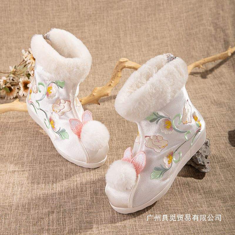 古风靴子秋冬新款国风汉元素加绒四季短筒靴可爱兔子保暖雪地靴女