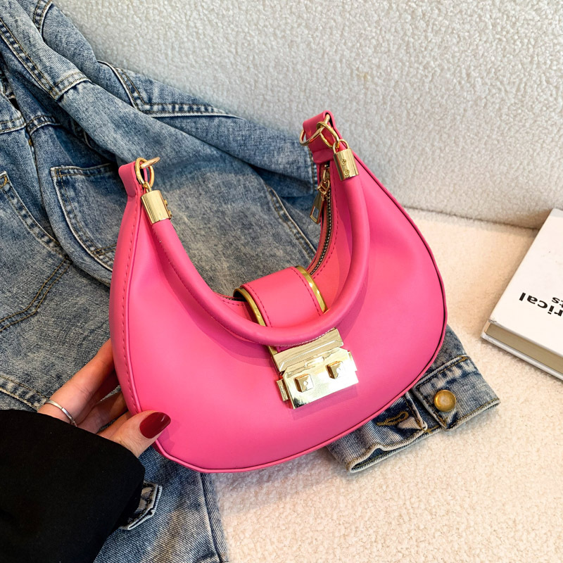 Bolso de hombro de cercanías simple bolso de las axilas retro de las mujeres 2023 nicho de otoño nuevo bolso de mensajero del color del caramelo bolsas