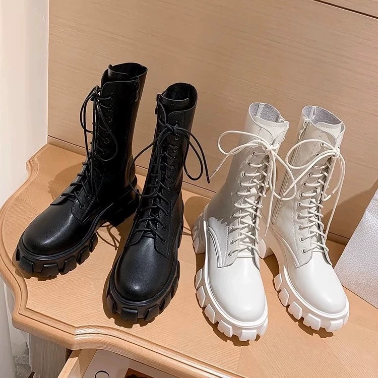 Ботинки Мартин с увеличенной высотой подошвы для женщин небольшого роста, новинка 2025 года, из мягкой кожи, на толстой подошве, весенне-осенние, в британском стиле, черные короткие ботинки.