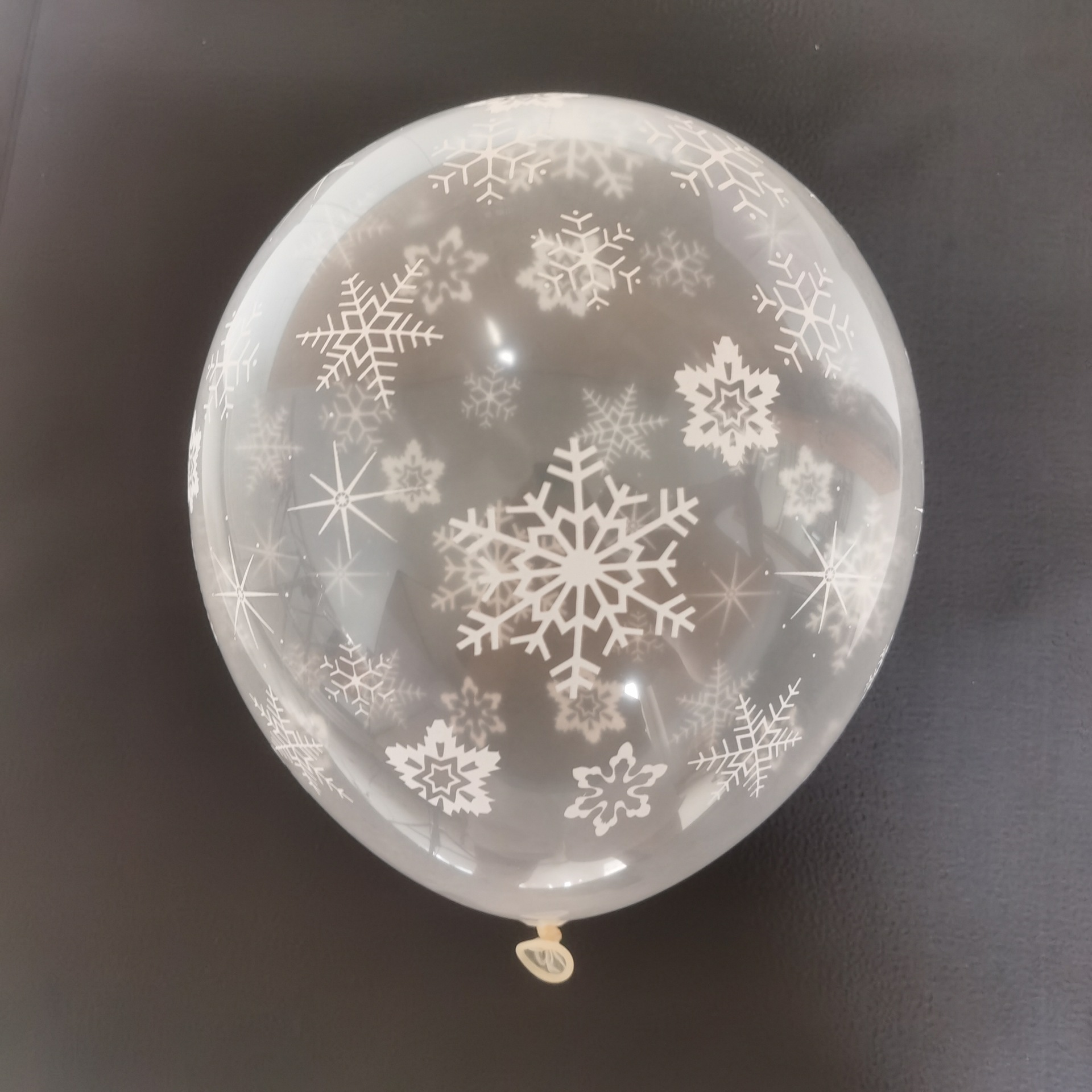 Transfronterizo Amazon Navidad Nuevo 12 pulgadas transparente copo de nieve globo de látex copo de nieve lentejuelas trozos de papel globo lleno