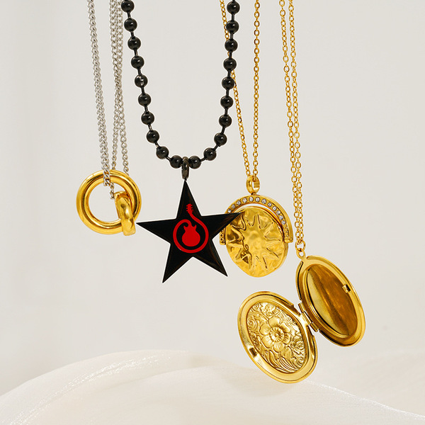 Fashionable double-layer necklace