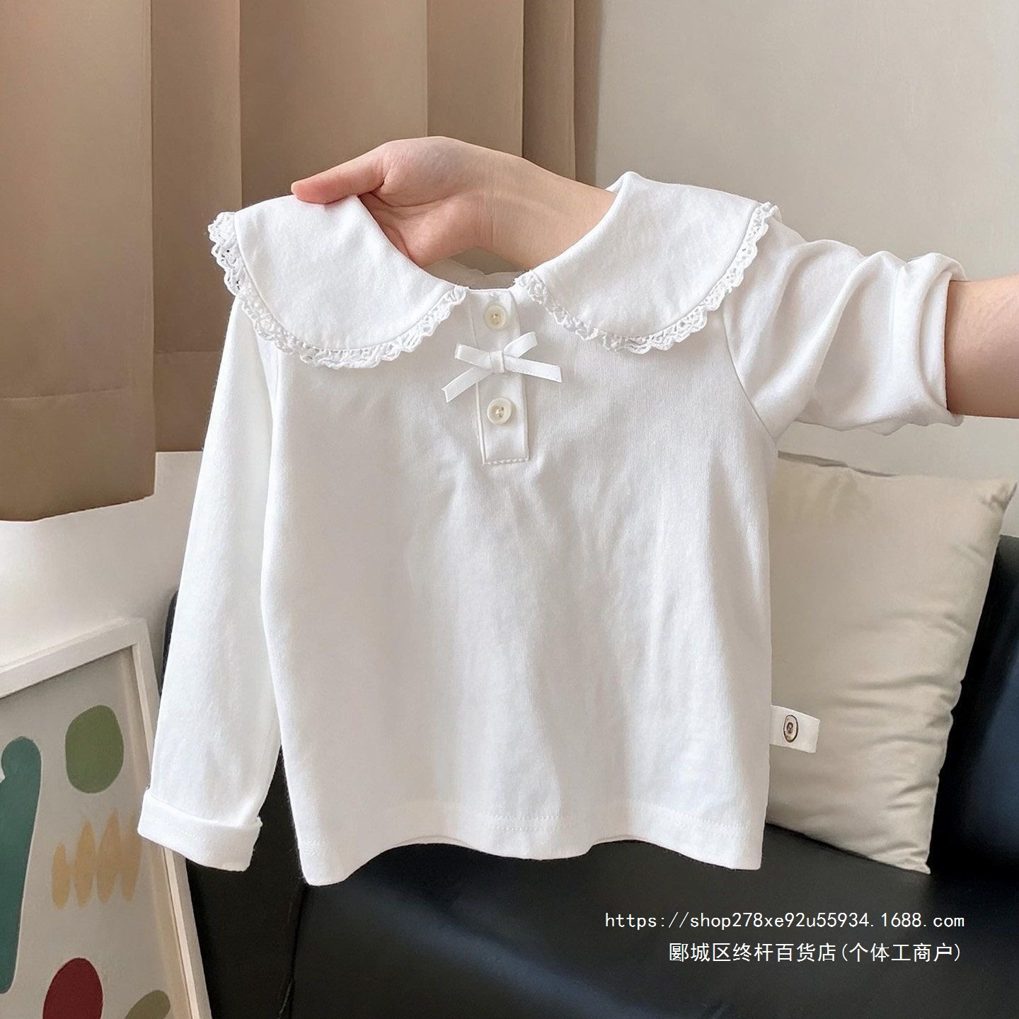 2026 Spring/Autumn Girls' Long-Sleeved Base Layer Top with Lace Collar, Bow Tie, and Buttons - Versatile and Soft Inner Layer Top
