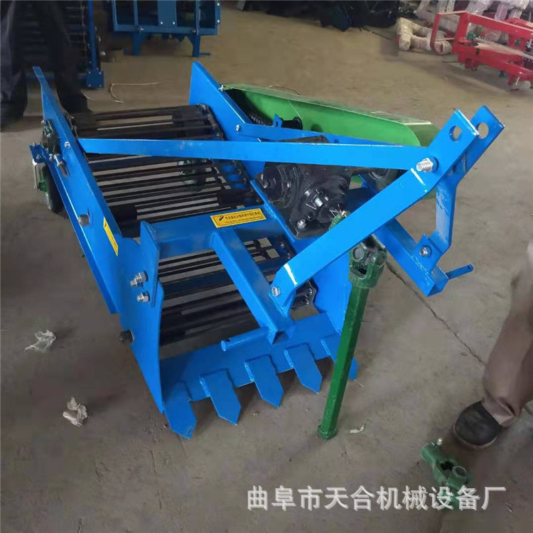 新品拖拉机后悬挂土豆红薯收获机高强度锰钢板制作硬度好抗震动