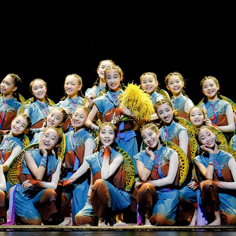 Стиль Xiao He Наш полевой костюм для девочек