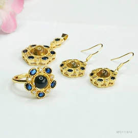 吊坠;翡翠项饰;和田玉项饰