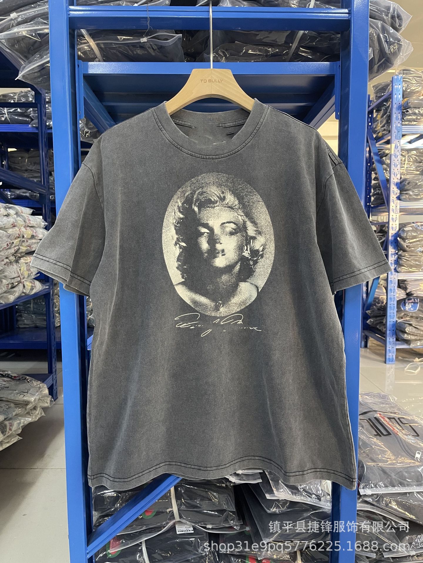 クロスボーダーの新型欧米のファッションブランドのレトロな水洗いは古い落書きをします。