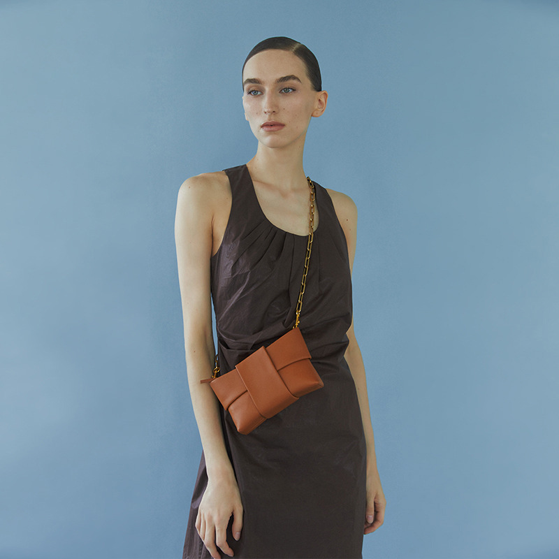 The Bow Series Small Bag for Women, Niche Design Chain Bag, Fashionable Casual Genuine Leather Crossbody Bag The Bow Series Small Bag for Women, Niche Design Chain Bag, Fashionable Casual Genuine Leather Crossbody Bag