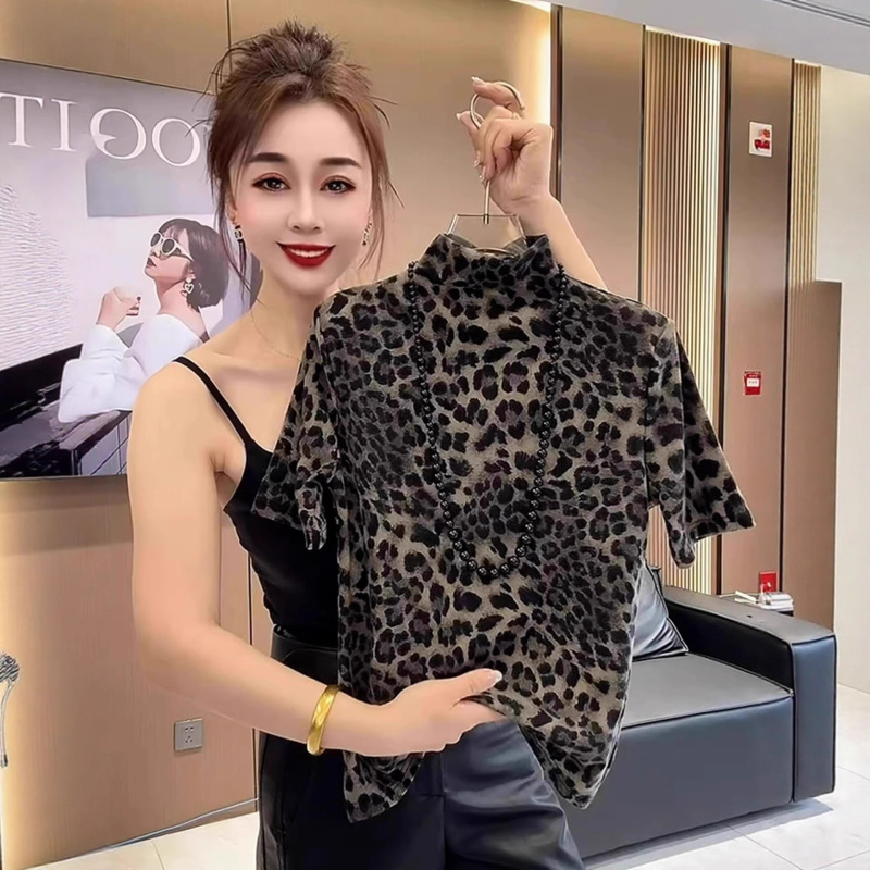 This Year's Trendy Unique and Stylish Leopard Print Half-High Collar T-Shirt for Women in Autumn
