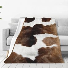 跨境柔软牛皮印花毛毯农场牛法兰绒毯四季通用床沙发盖毯厂家直销