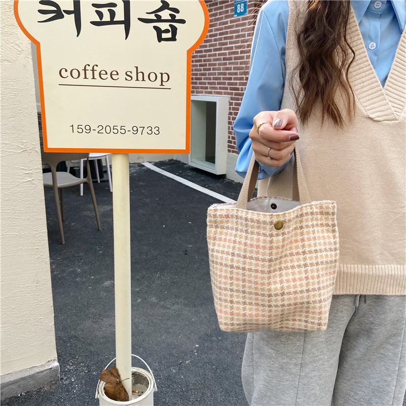 08181 Japanese-style woolen checkered bento bag, ins Korean-style handbag, fresh women's walking lunch box, small handbag wholesale undefined