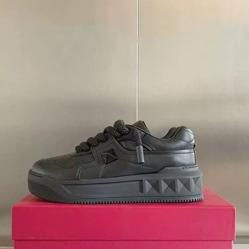 검은색