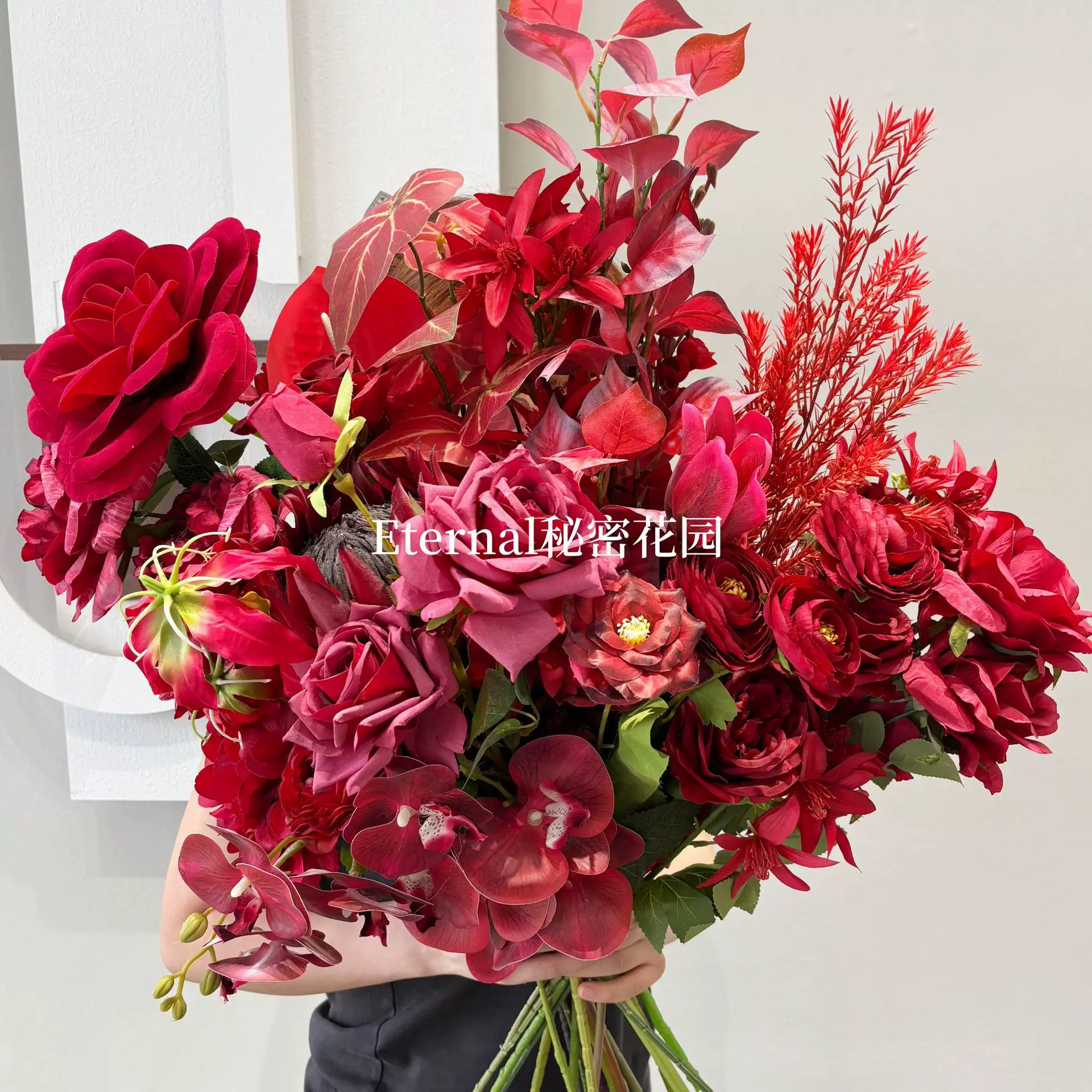 大红色正红色秀场风爆款仿真花绣球百合铃兰牡丹玫瑰飞燕虞美人