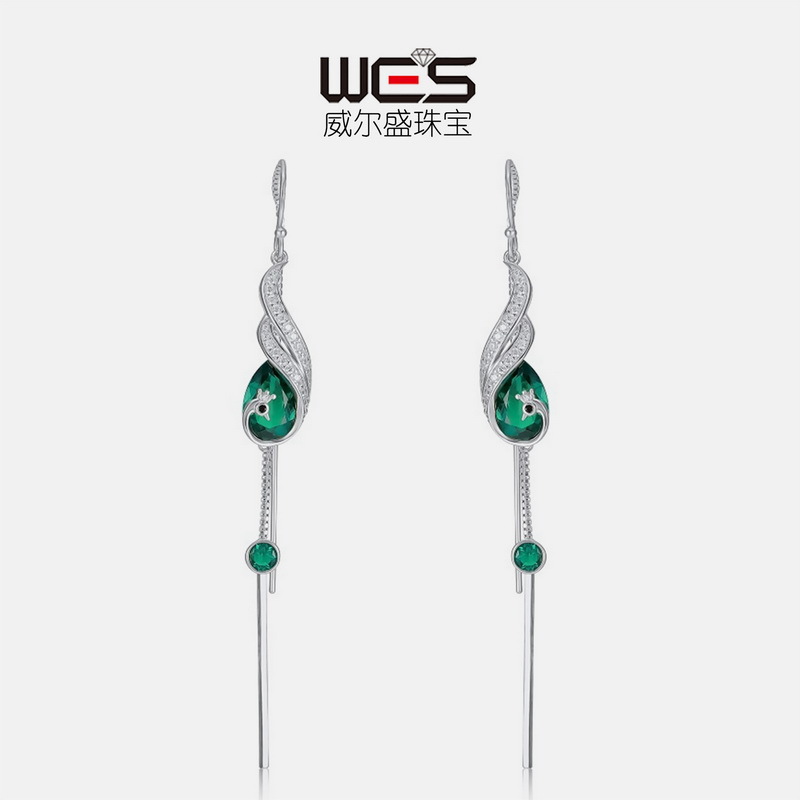 Excavación de calor transfronteriza Cultivo esmeralda Pavo real Pendientes largos Mujer S925 Plata Cultivo Caibao Lujo Ligero Diseño de alta gama