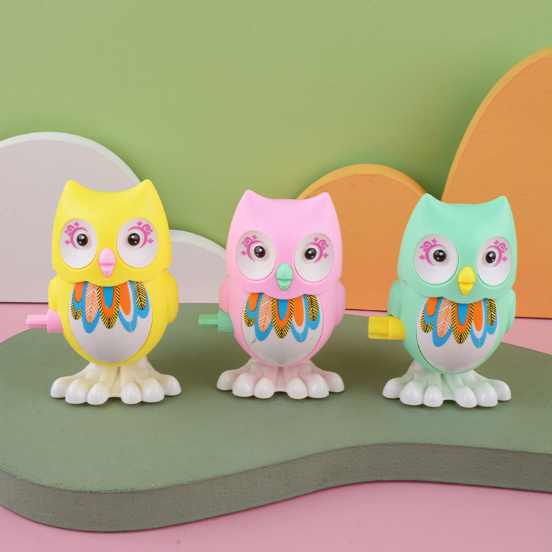 Dibujos animados de búho de cuerda para niños, divertido salto, pequeño animal, juguete de cuerda, puesto de regalo para bebé al por mayor