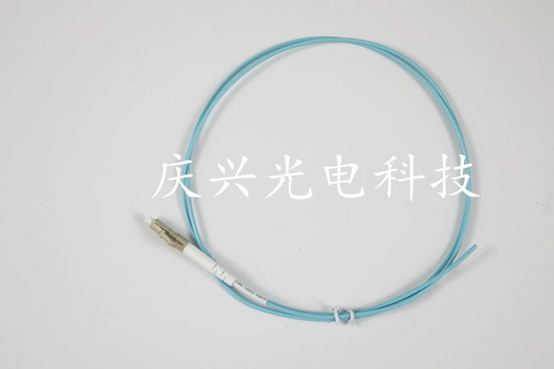 Одножильный косичка Qingxing LC 10G OM3, качество класса