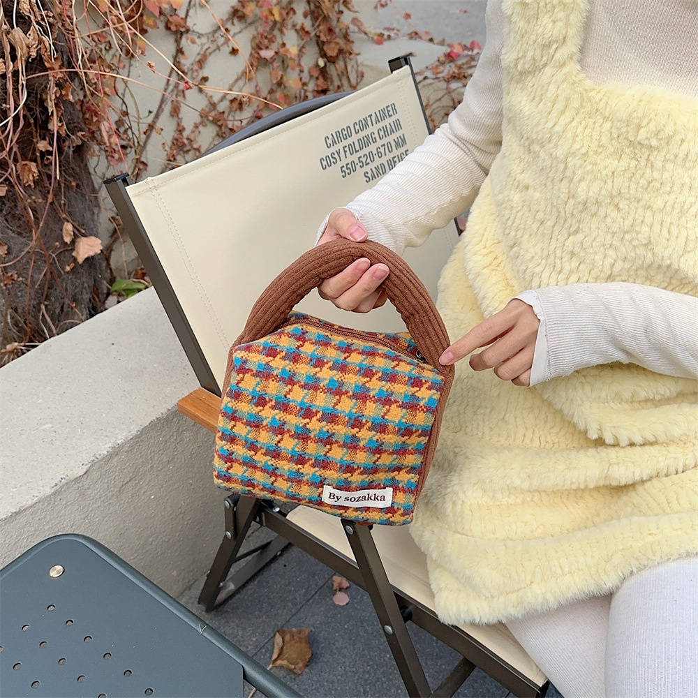 31194 Autumn and Winter new thousand-bird check woolen handbag, new hand-held bag, portable shopping hand-held bag undefined