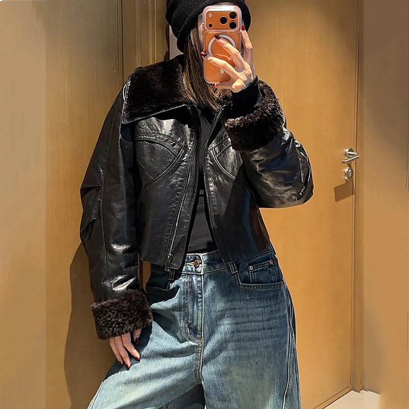 Genuine Sheepskin Oil Wax Leather Jacket with Goose down for Women, Largon Fur Integrated Collar Jacket down Coat