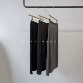 女式毛呢外套;休闲裤;女式衬衫