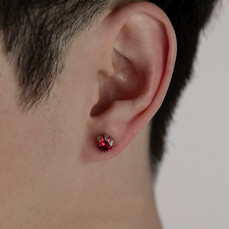 Dragon Claw Earrings Dark Red Blood Diamond Earrings Hip-Hop Ear Bone Nails New Personality Niche Design High-grade Sense Zircon Men and Women