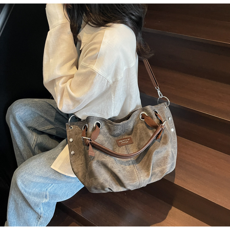 新しいスタイルのレディースバッグ、ファッショナブルでシンプル、大容量のトートバッグ、ハンドバッグ、レディースカジュアル、多用途、ショルダーバッグ、斜め掛けバッグ、軽い高級感|undefined