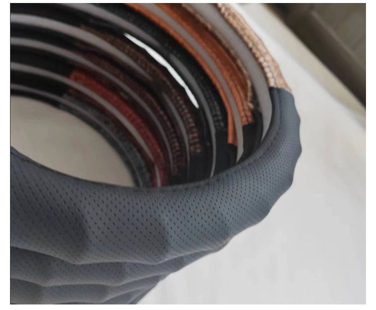 New Style Peach Wood Grain Four-Section Bamboo Steering Wheel Cover, Breathable, Non-Slip, Wear-Resistant, Suitable for All Seasons, Simple and High-End Car Cover