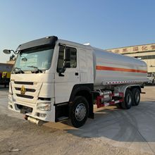 重汽豪沃油罐车运油车出售 二手10轮柴油汽油移动加油车 全新轮胎