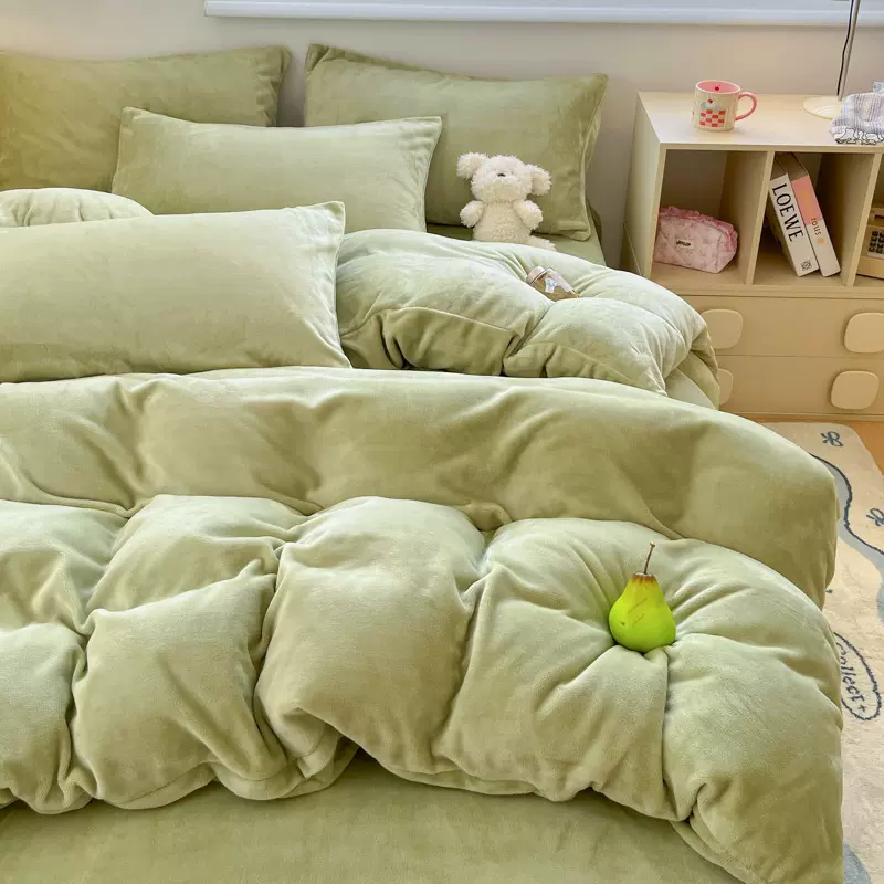 2025新款亲肤舒适小清新200g牛奶绒简单款拼色四件套一件代发