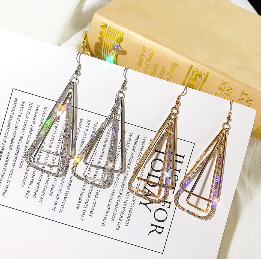 South Korea Long Elegant All-match Geometric Earrings Internet Trendy Trendy Pendant Earrings Women's Personality Super Fairy Cold Style Earrings