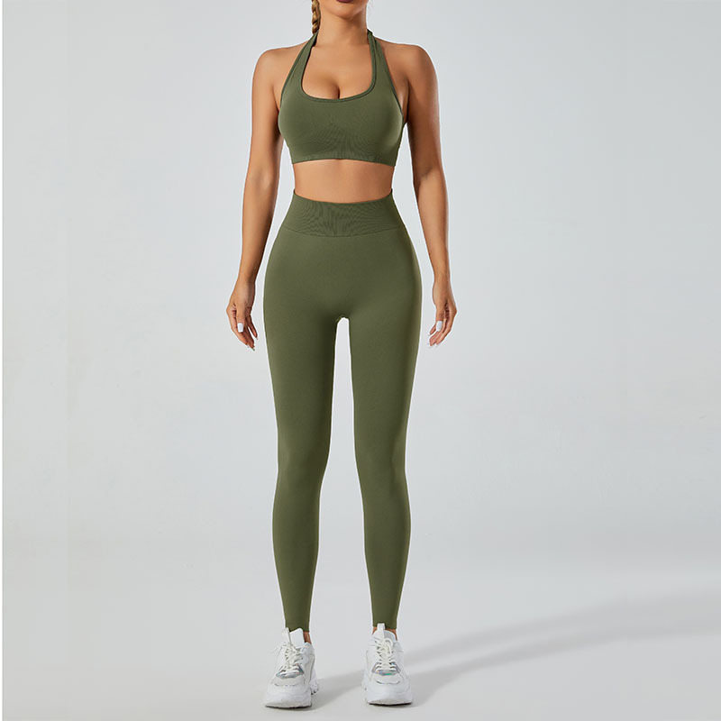 Conjunto de ropa deportiva de estilo europeo y americano con sensación de segunda piel, sujetador deportivo de alta intensidad, leggings deportivos de secado rápido, conjunto de yoga para exteriores de verano con un toque de alta gama.