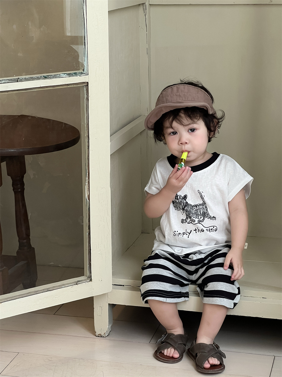 Traje para niños estilo fino de verano ropa para niños coreanos traje de manga corta con estampado de niños y cachorros ropa de bebé verano nuevo estilo image 3