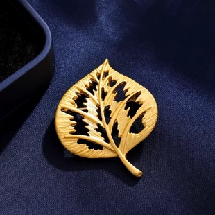Second-Hand Jewelry Gold Leaf Brooch New Accessories Leaf Corsage Coat Suit Pin Manufacturer Wholesale