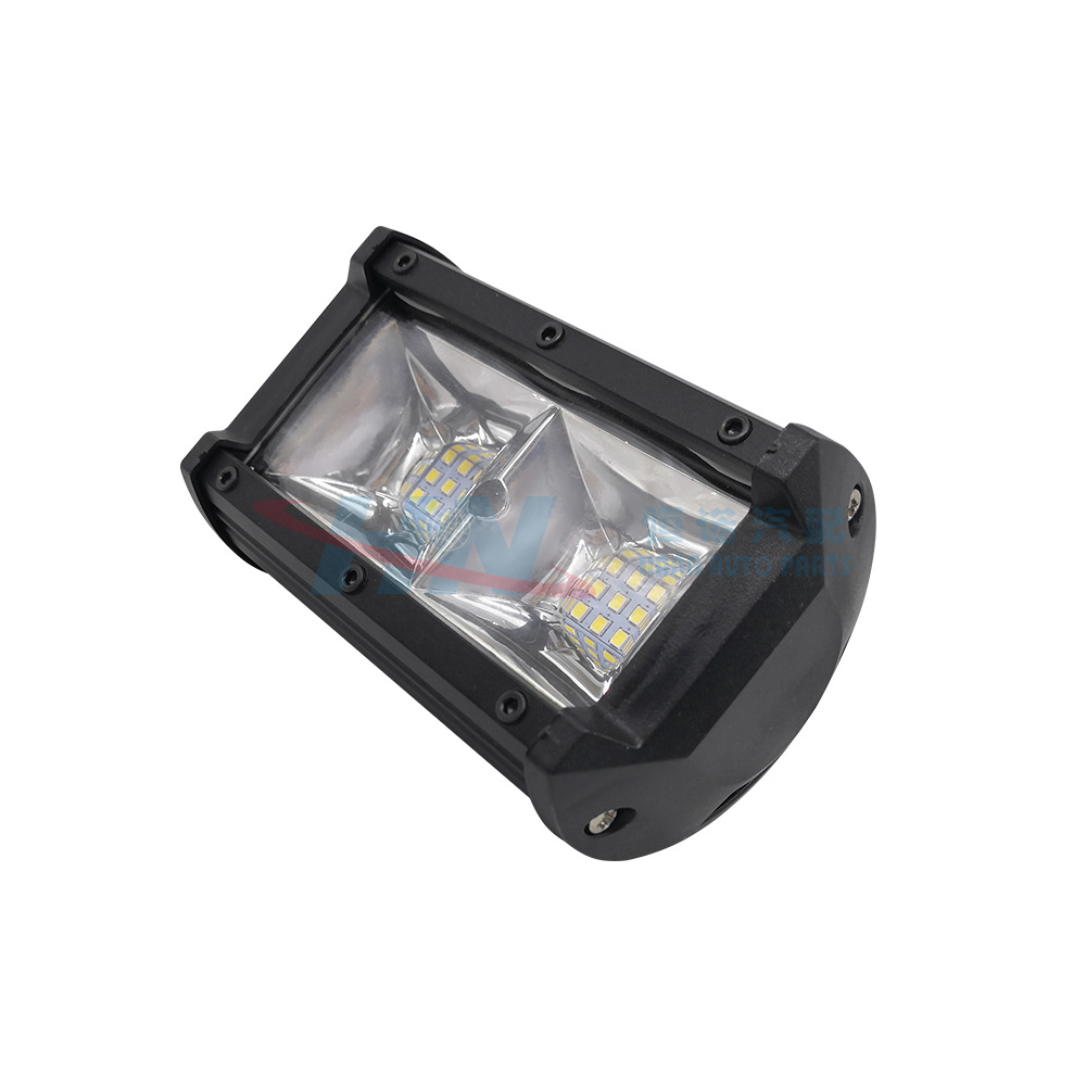 Luz de trabajo LED de coche Luz de techo de vehículo todoterreno brillante de 4 pulgadas Luz de inspección Luz de modificación de coche Luz de parachoques delantera Spotlight transfronterizo