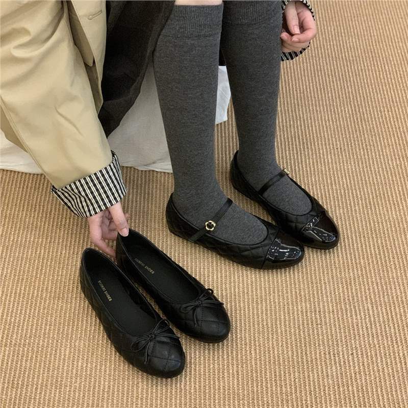 Elegant black universal autumn Mary Jane shoes with bow flat low-cut for work and office, autumn season 2025, french style