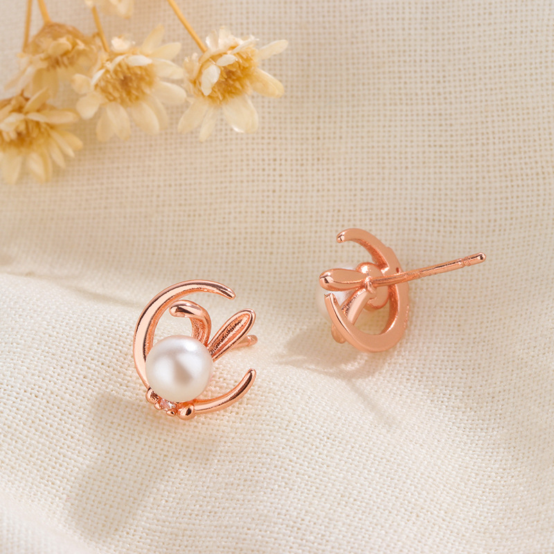 Fashion Bunny Ears Moon Copper Inlay Artificial Pearls Ear Studs 1 Pair