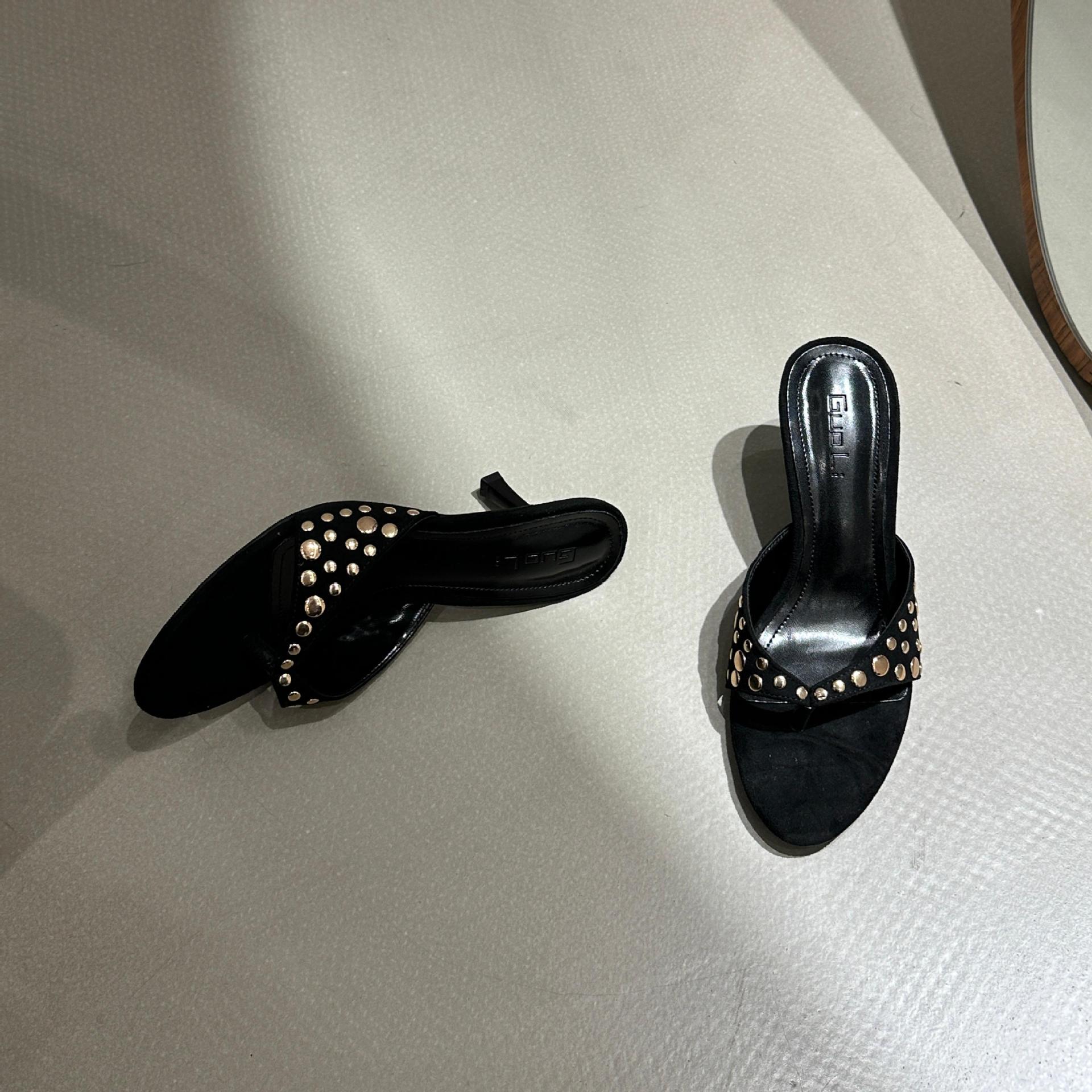 2025 New High-End European And American Style Rivet Toe Post Sandals Suede High Heel Slippers For Women Summer Outdoor_vogvips.com