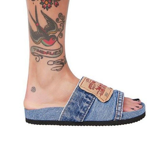 Pantofole in denim oversize 2023 Sandali da donna estivi Lettera Scarpe da spiaggia con fondo piatto_voghion.com