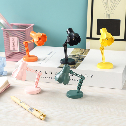 Mini LED Reading Lamp with Book Clip, Portable and Foldable, Small Night Light, Magnetic Desk Lamp, Stand-Up Desk Lamp, Eye-Care