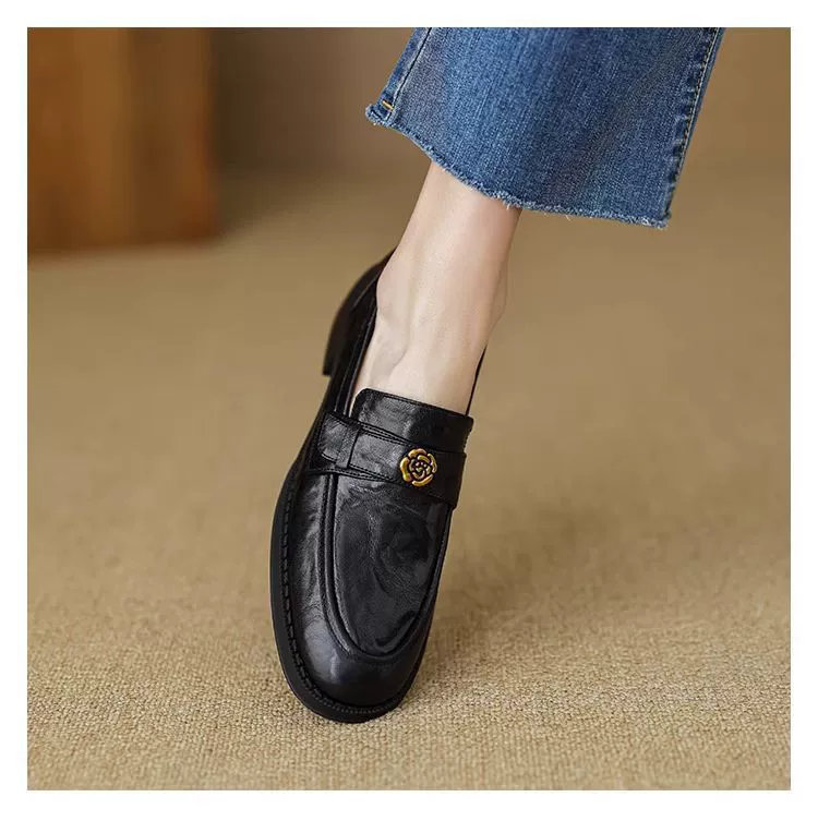 Супермягкие черные лоферы с камелией, осень 2021, новая мода, ниша, без шнуровки в британском стиле на толстой подошве для женщин